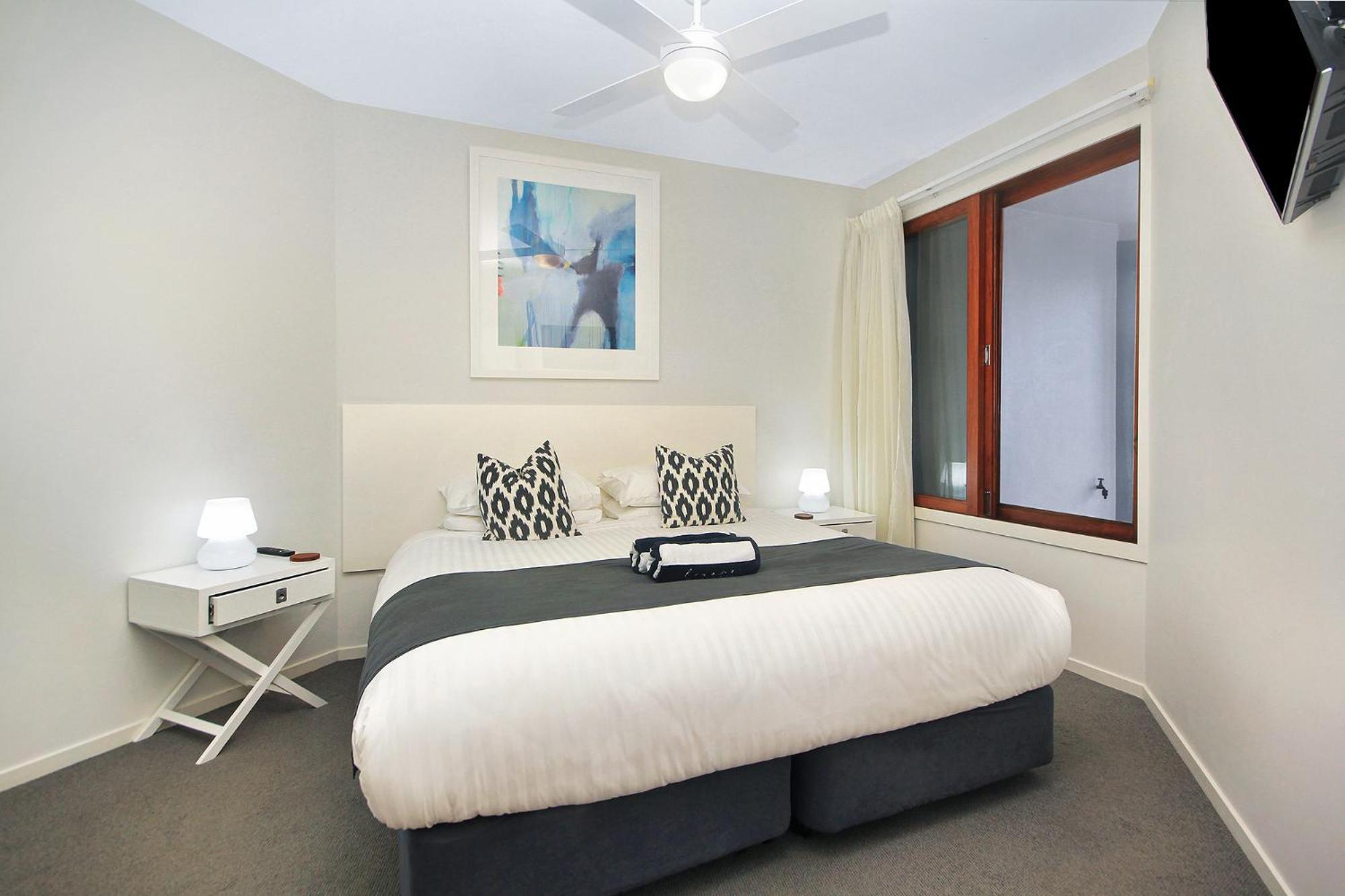 Lennox Aparthotel