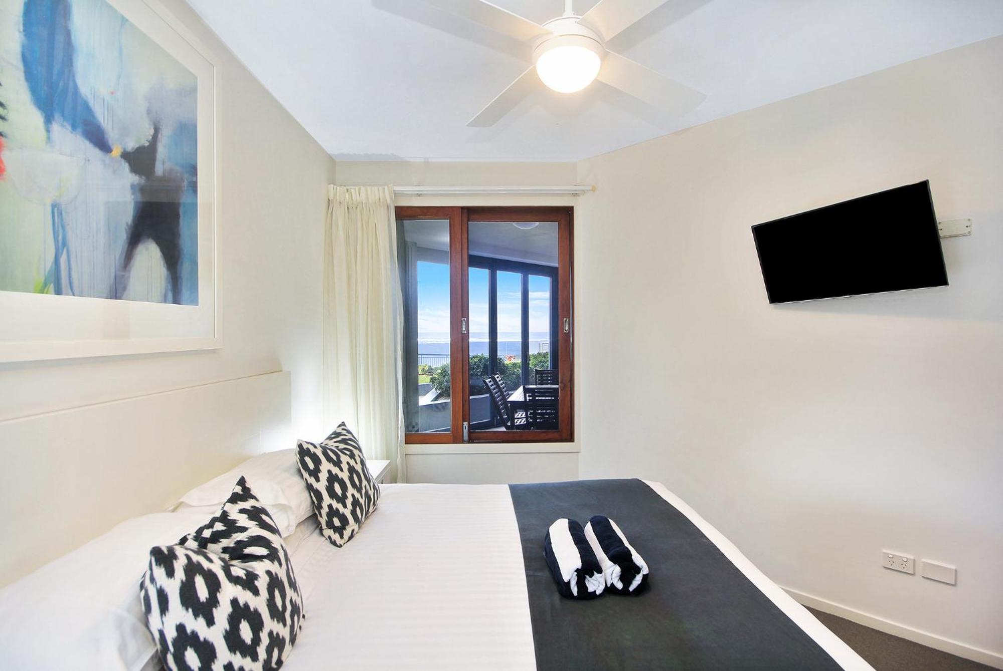 Lennox Aparthotel